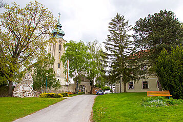 Kirche St. Johannes der Täufer