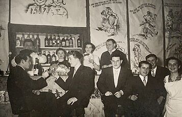 Rot Kreuz Ball Zistersdorf 1952; (c) Rupert Mandl