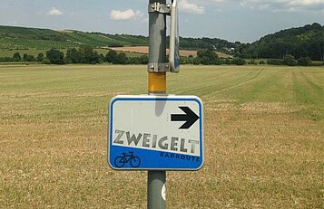 Zweigelt Radweg, Dienstl