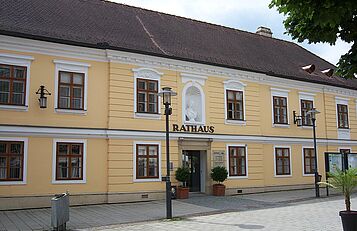 Rathaus Wolkersdorf; User:My Friend