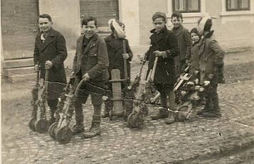 Ratschen in Frättingsdorf; Topothek Mistelbach